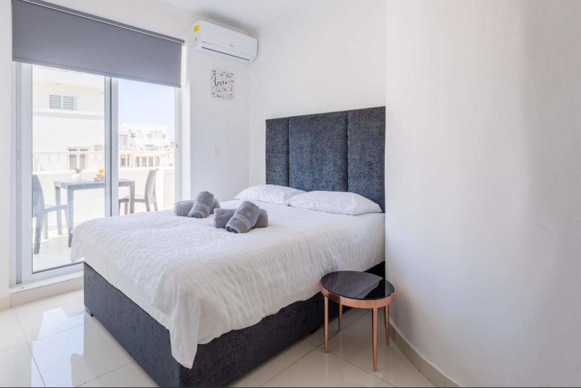 Saint Julian - Lovely Apartment With Terrace - Cityapartmentstay Сент Джулианс Экстерьер фото