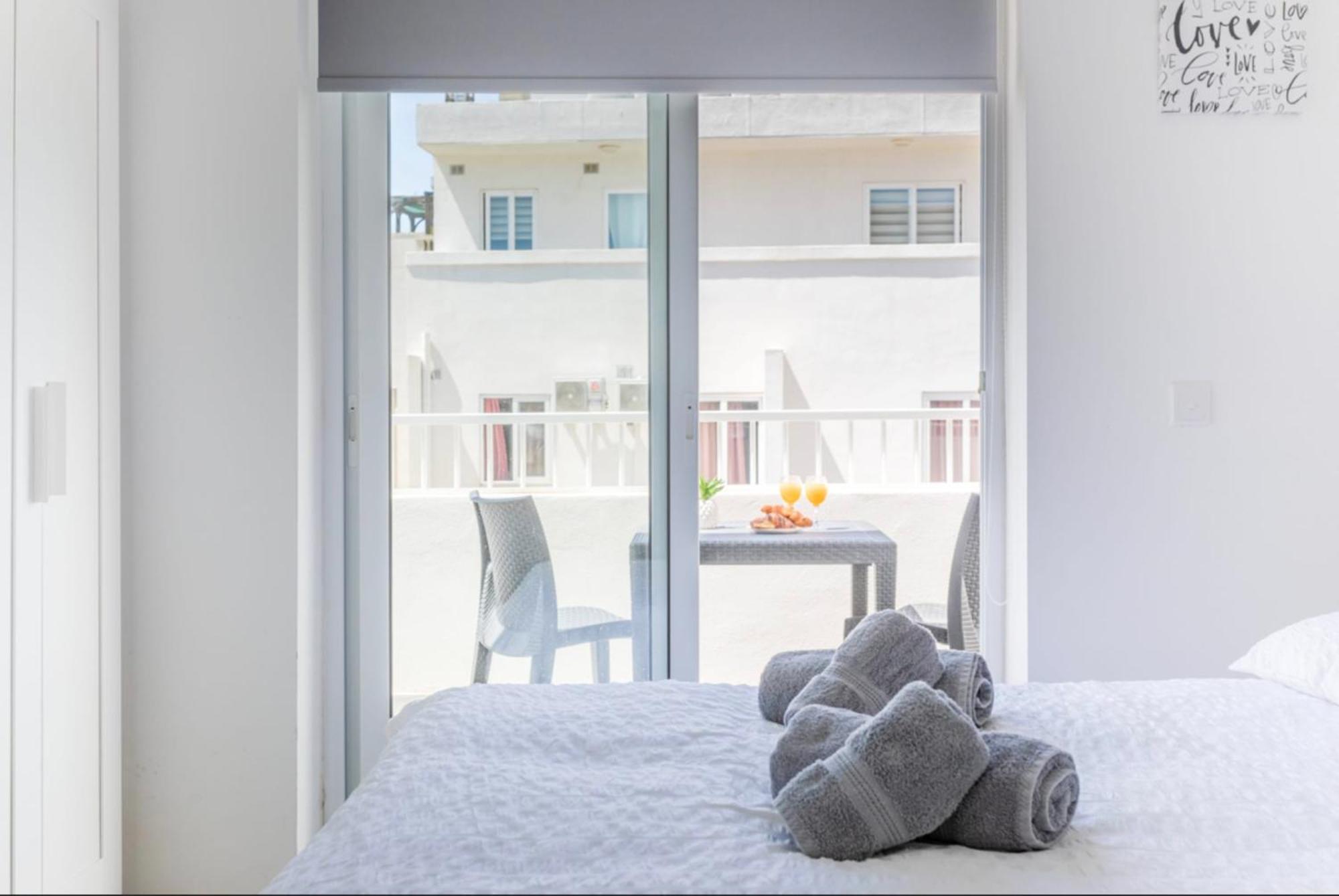 Saint Julian - Lovely Apartment With Terrace - Cityapartmentstay Сент Джулианс Экстерьер фото